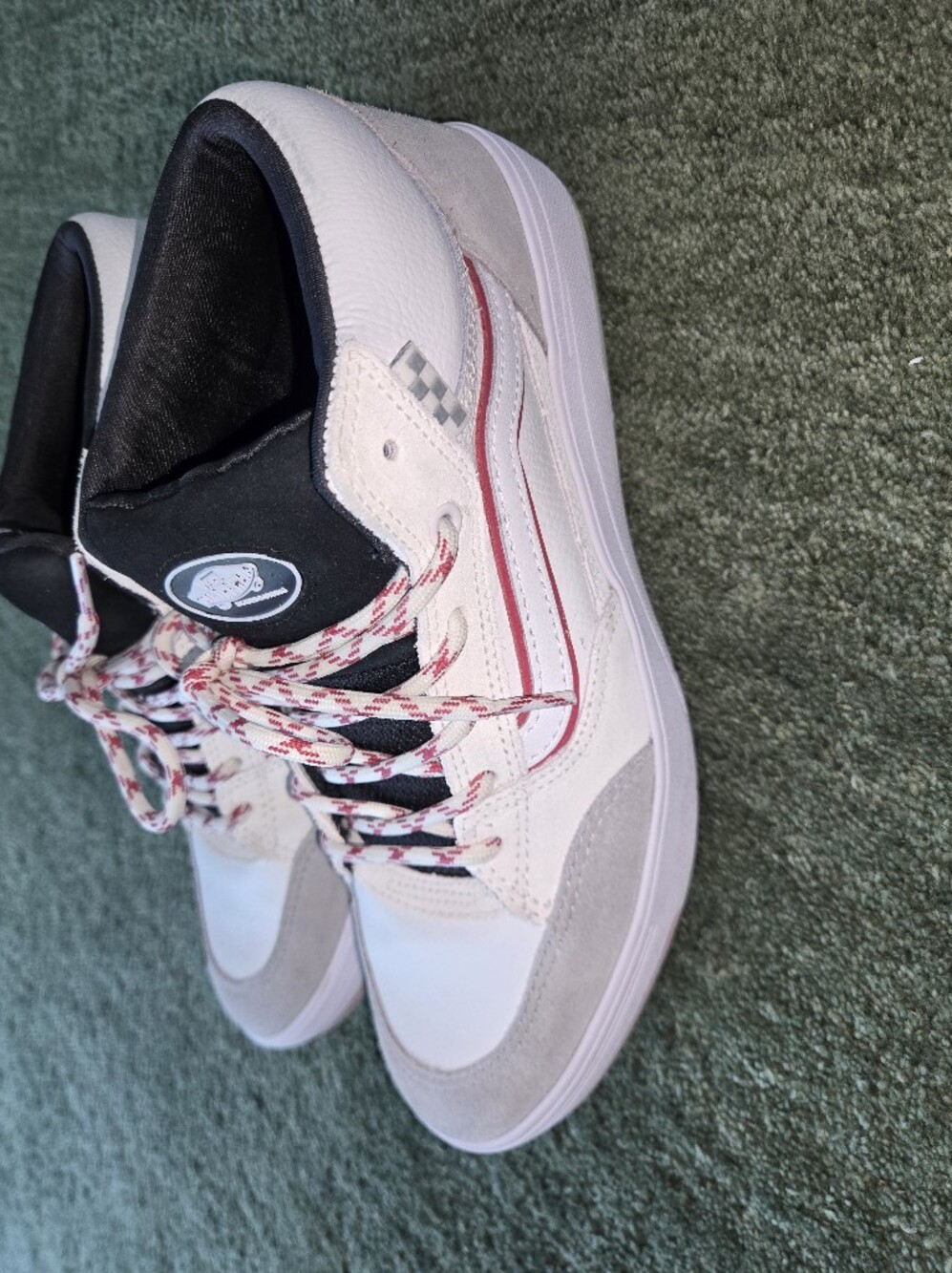 Vans Zahba Mid White, Gray & Black Skate Shoes with Red-Accent Laces Mens US 10 - Picture 2 of 9